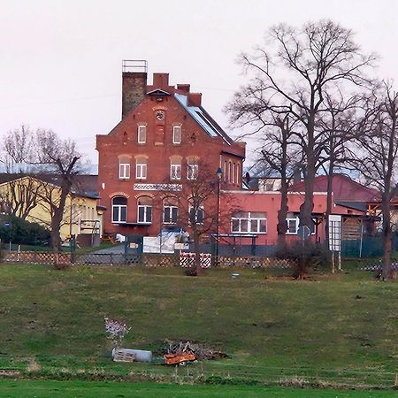 Gaestewohnung Heinrich Heine Schule Bad Dürrenberg Exteriér fotografie